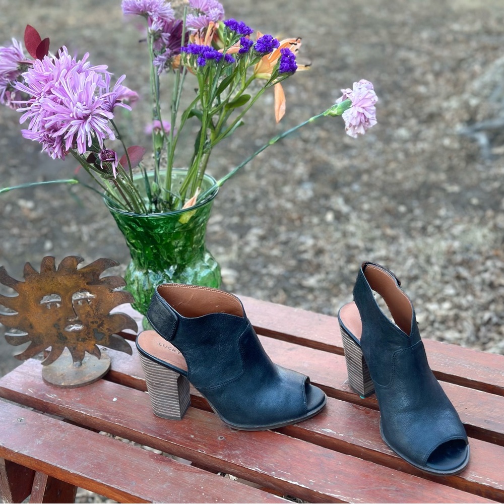 NWOB Lucky Brand Lizette Black Leather Slingback Peep Toe/Open Toe Bootie 7.5 M